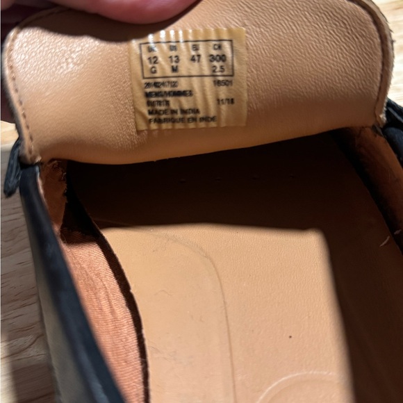 NWT Clark’s Black Leather Loafers main image 9